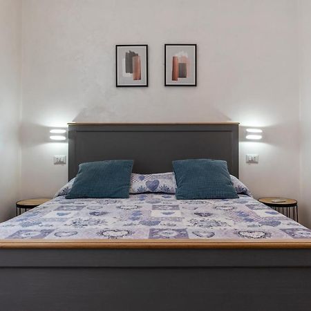 Roma Termini Big Apartment Bagian luar foto