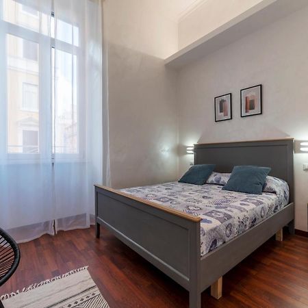 Roma Termini Big Apartment Bagian luar foto