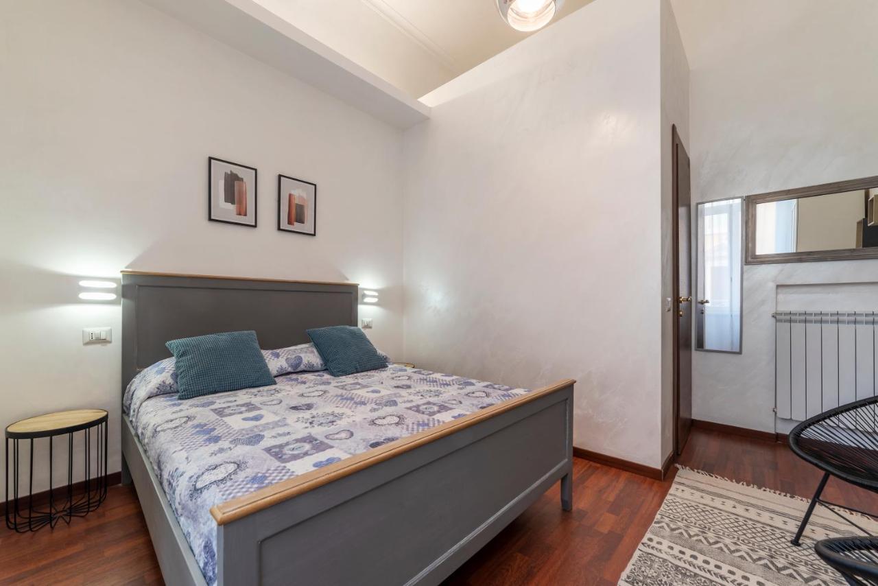 Roma Termini Big Apartment Bagian luar foto