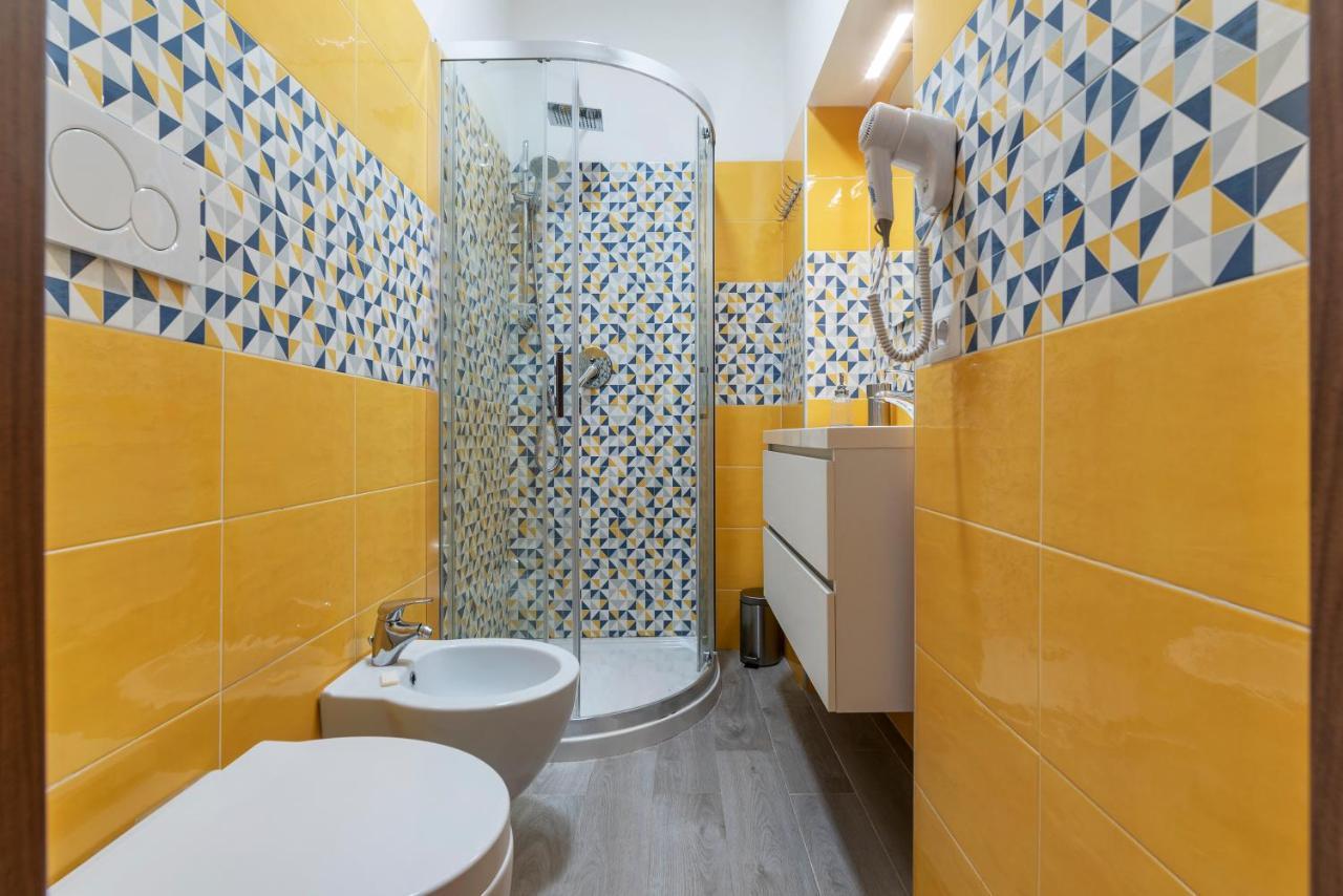 Roma Termini Big Apartment Bagian luar foto