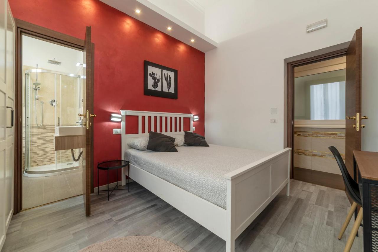 Roma Termini Big Apartment Bagian luar foto