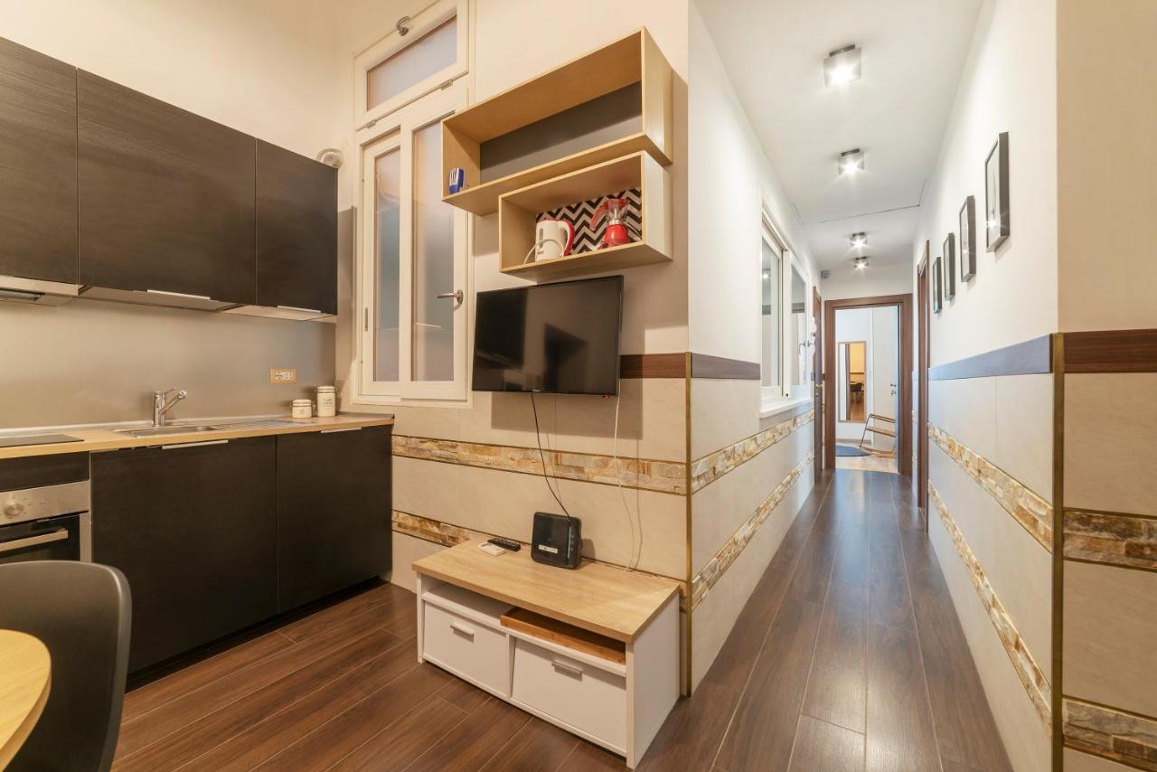 Roma Termini Big Apartment Bagian luar foto